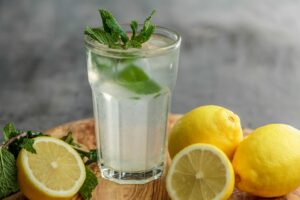 lemon water detox wellness health