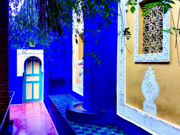 blue and yellow walls Ives-Saint Laurent Garden Marrakech