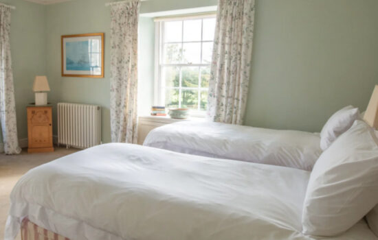 Twin room at Tresillian House