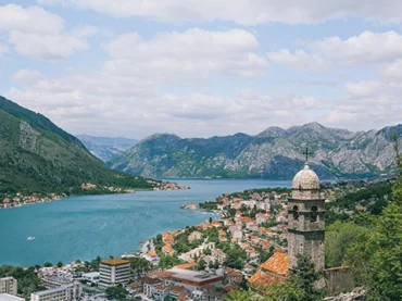 top of kotor bay ladder and views